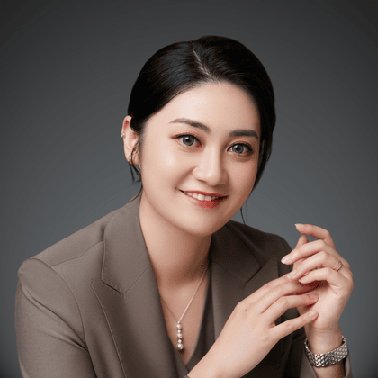 Crystal Zhang